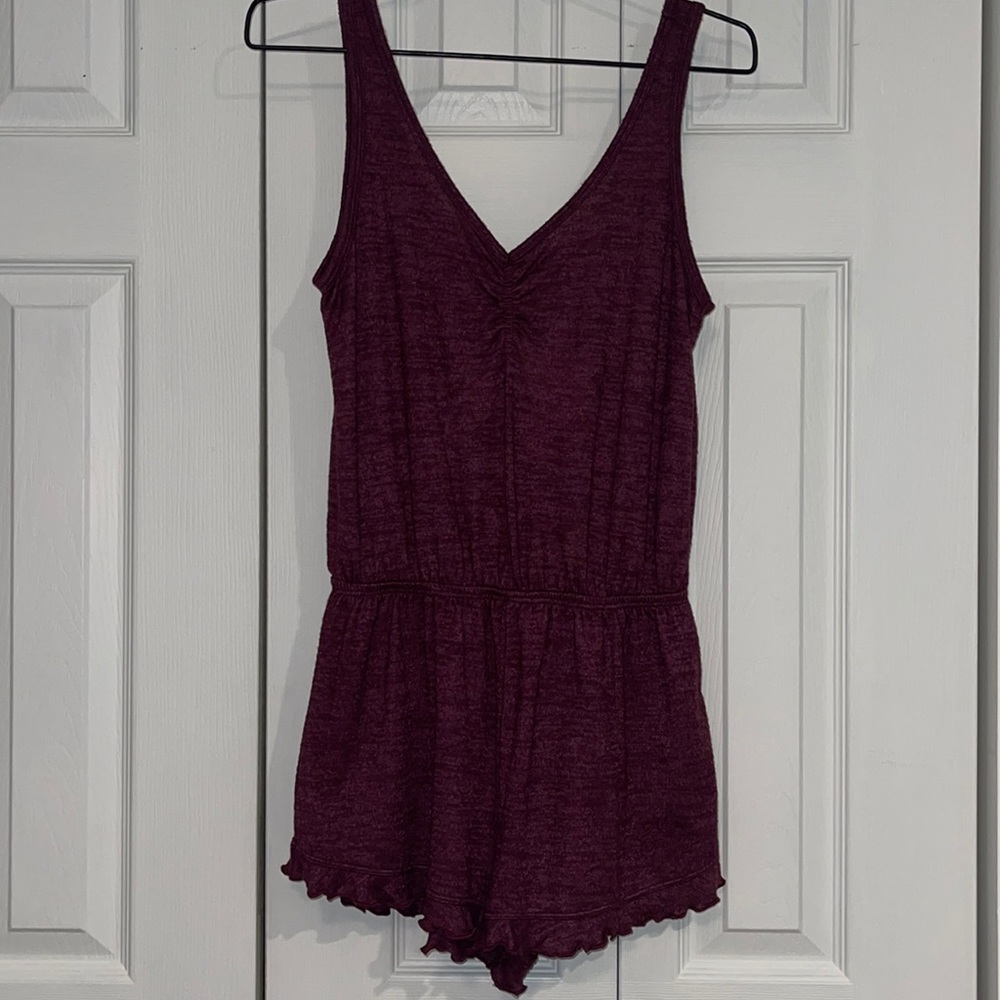 Gilly Hicks by Hollister Romper